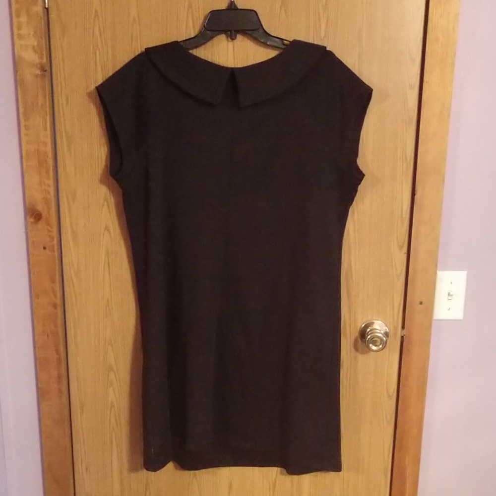 Dress - Picture 3 of 4